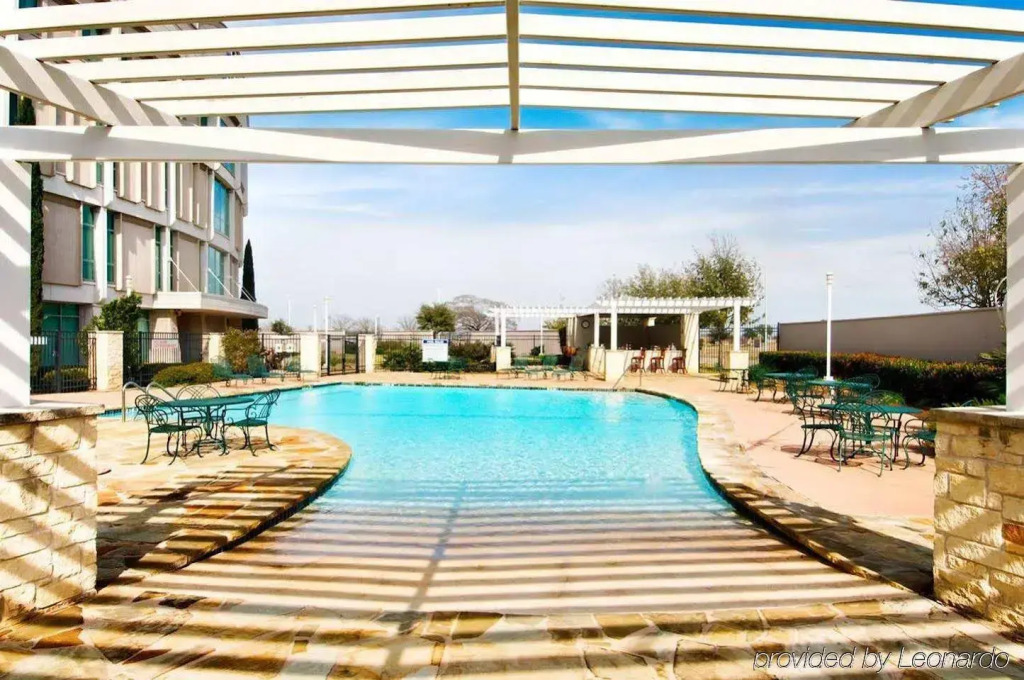 Hilton Austin Airport