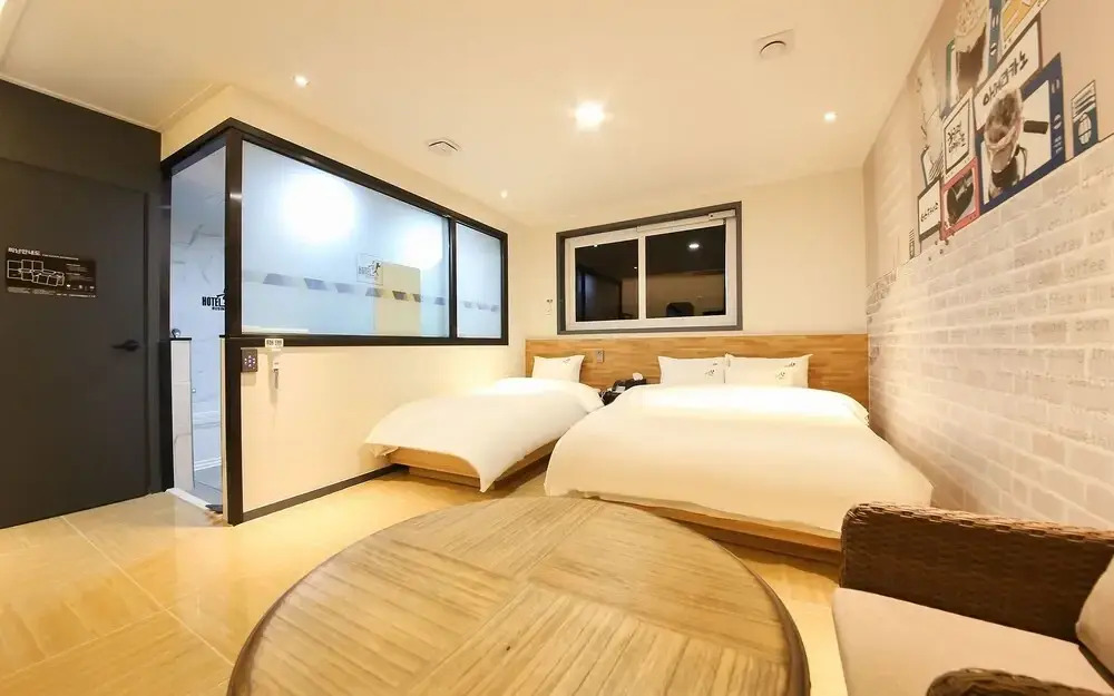 Jinju Hotel Hot