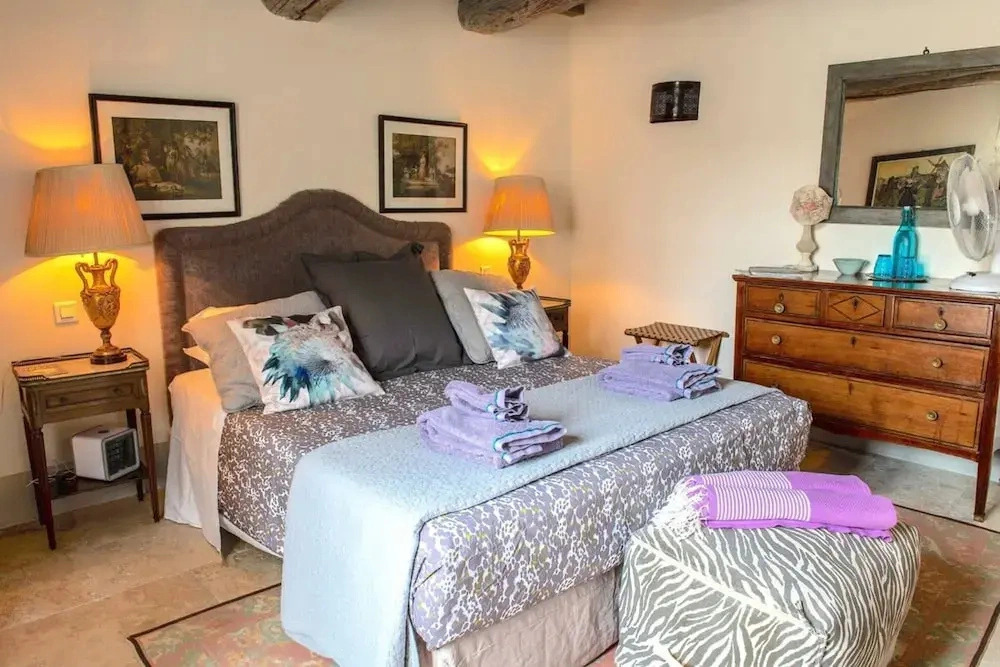 Chez Vous a Uzes, Heated Pool, Garden, Historic Centre