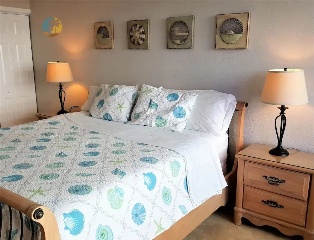 Cozy 2 Bedroom With Ocean Views - 510