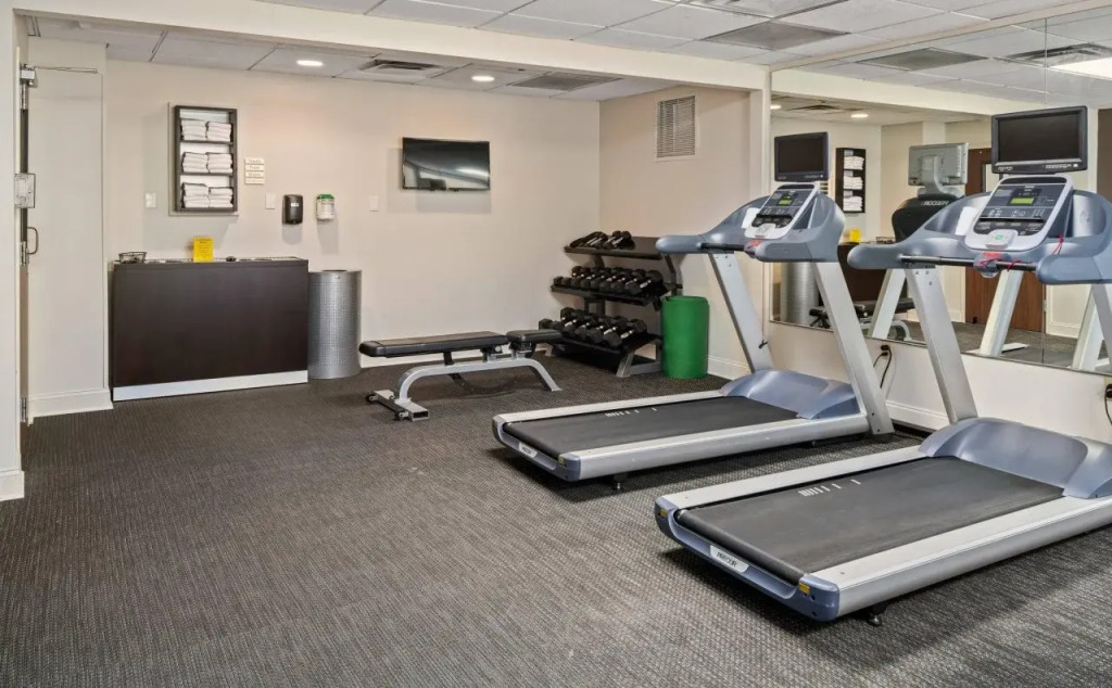 Courtyard by Marriott - Naples