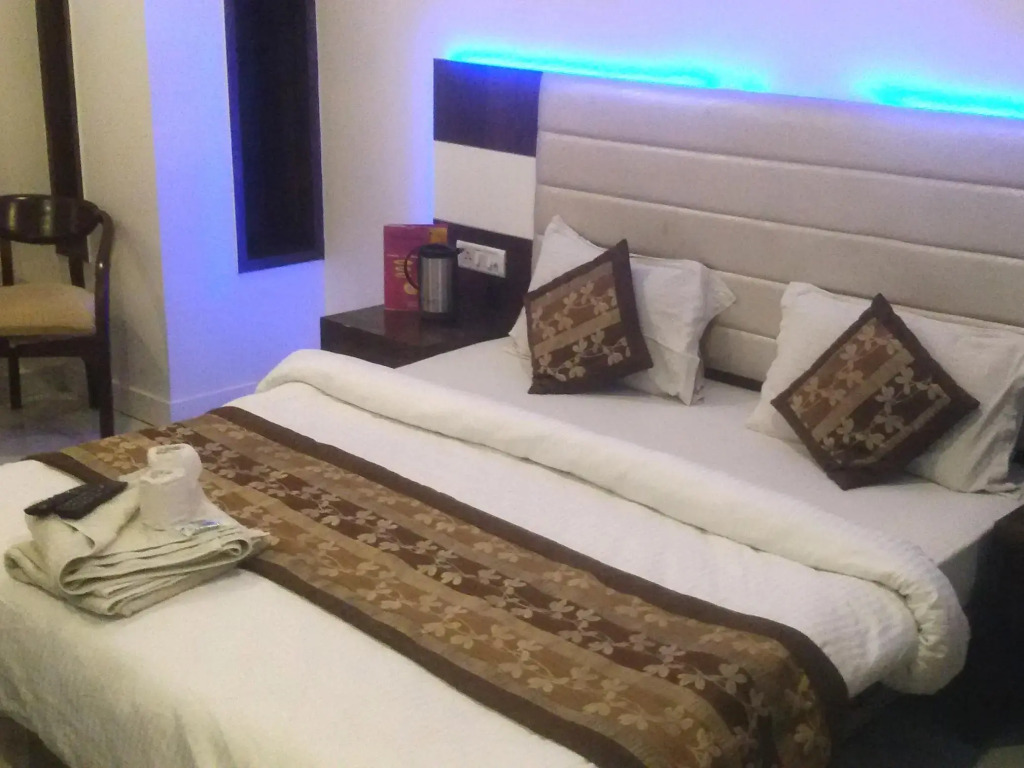 Hotel O Saffron Inn
