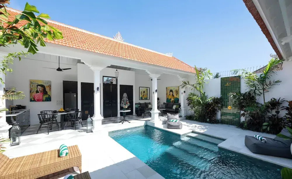 Martini Beachside Villa 1