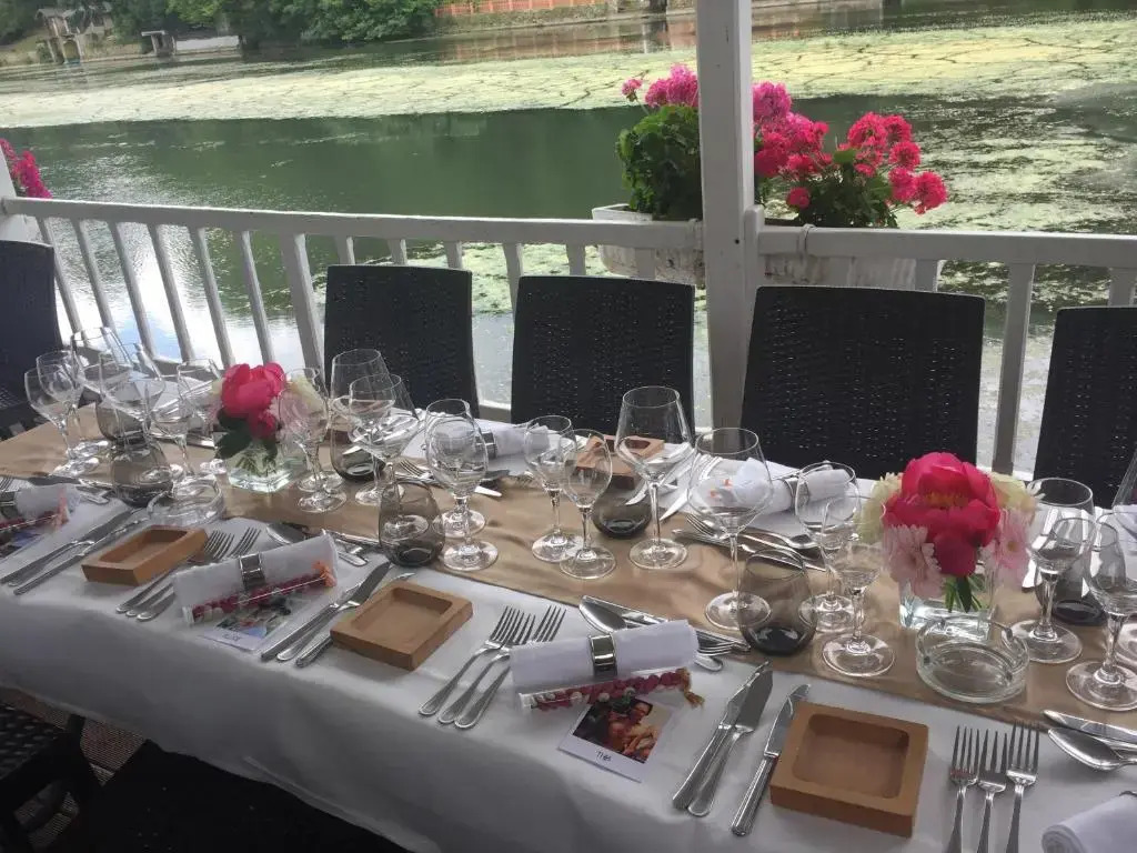 Hotel Restaurant Pavillon Bleu