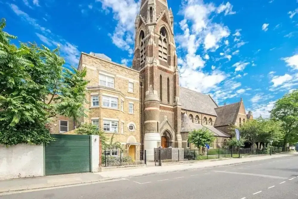 1bed Sleeps 4 in West Kensington 7mins to Tube