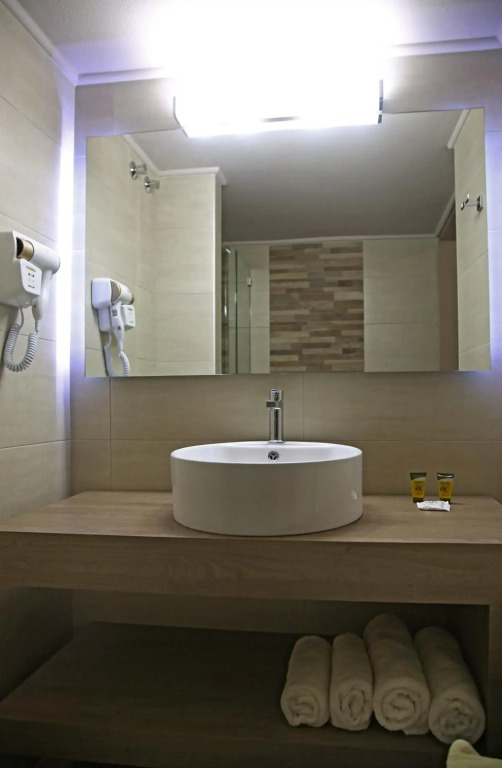 Elysee Hotel