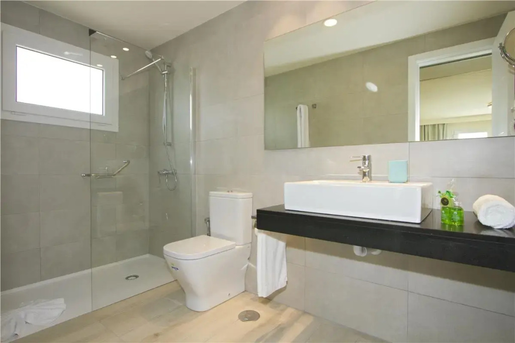 Aqua Suites