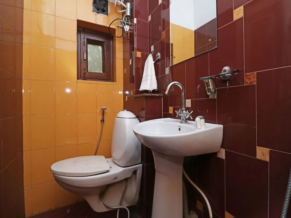 OYO 13495 Balaji Residency