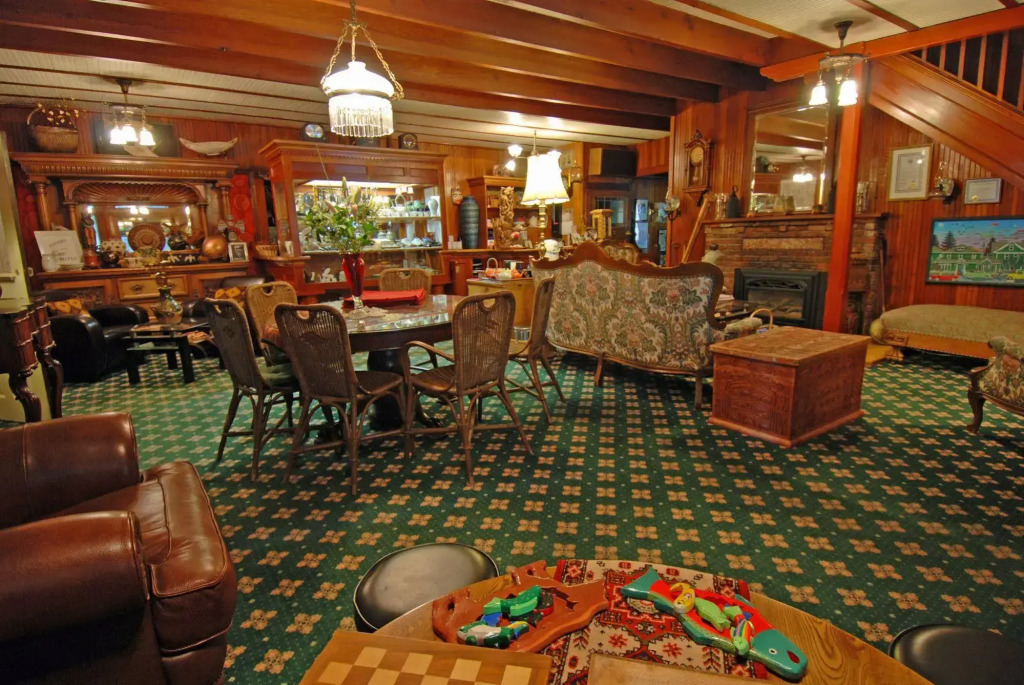 Shelburne Hotel