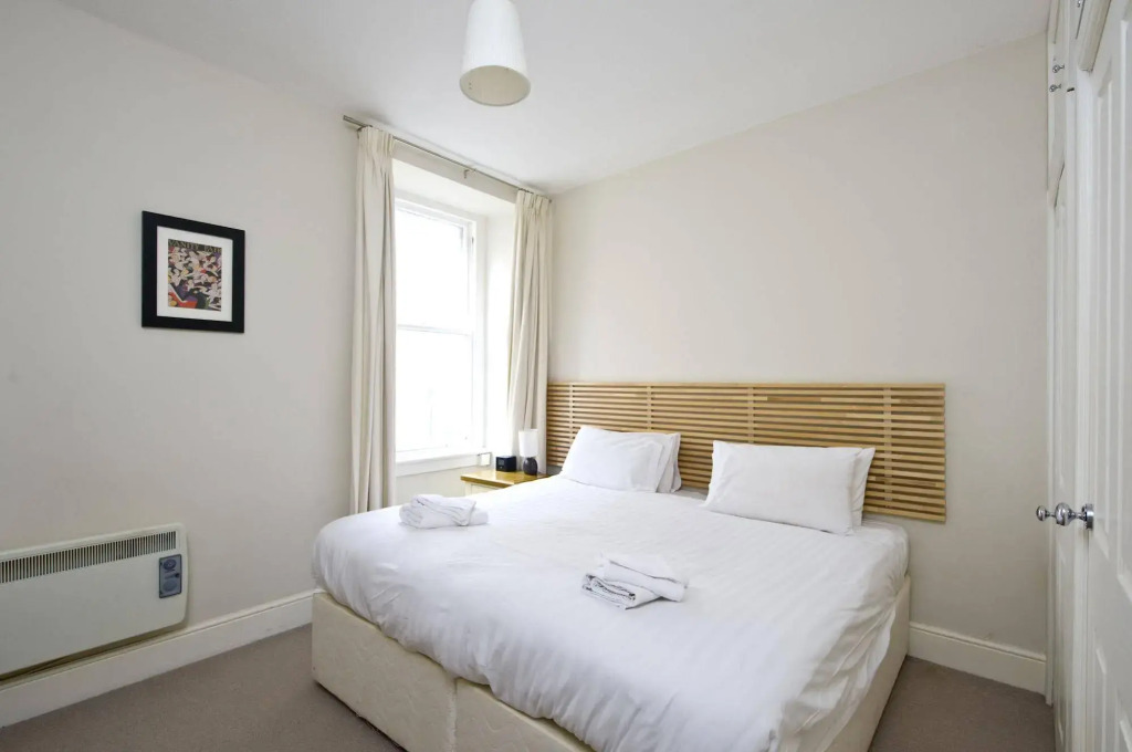 Destiny Scotland - Rose Street Flats