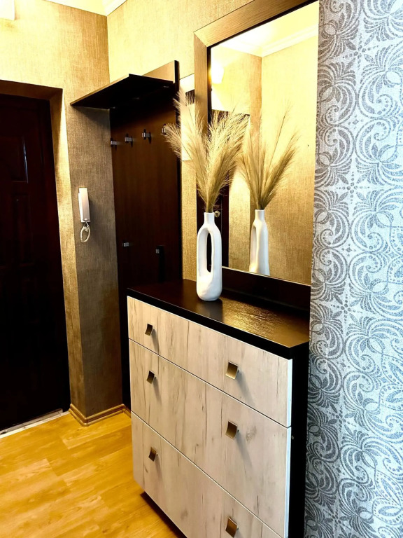 Status Apartment