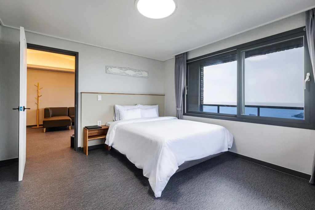 Aewol stay in jeju