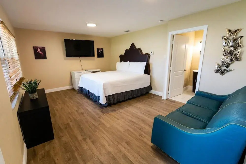 The Lauderdale Boutique Hotel