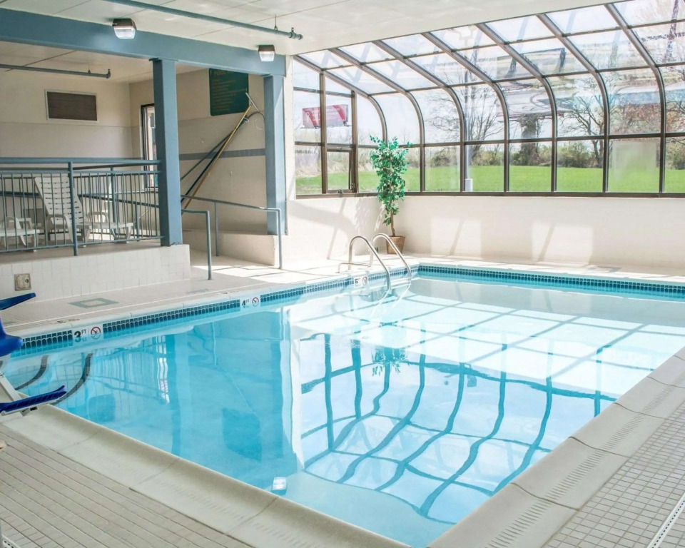 Comfort Suites Hagerstown Southeast