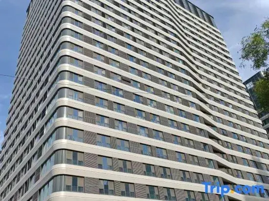Rujia Huayi Selected Hotel (Jinan West Market Branch)