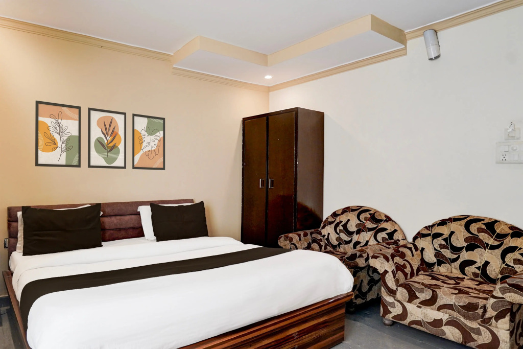 OYO 10592 Hotel Ganga Palace