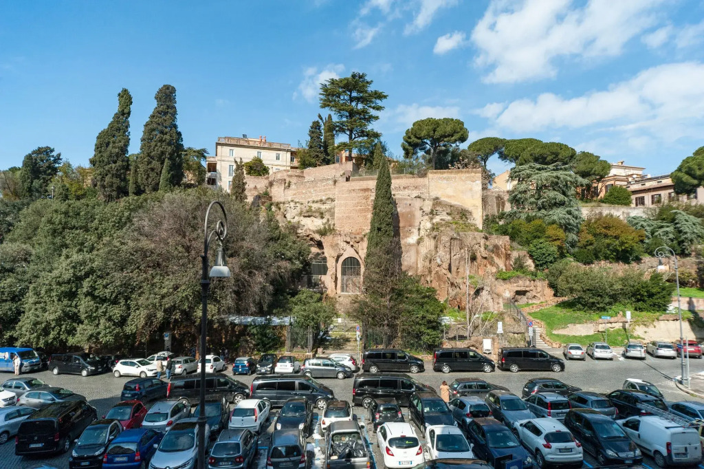 Foro Romano Luxury Suites