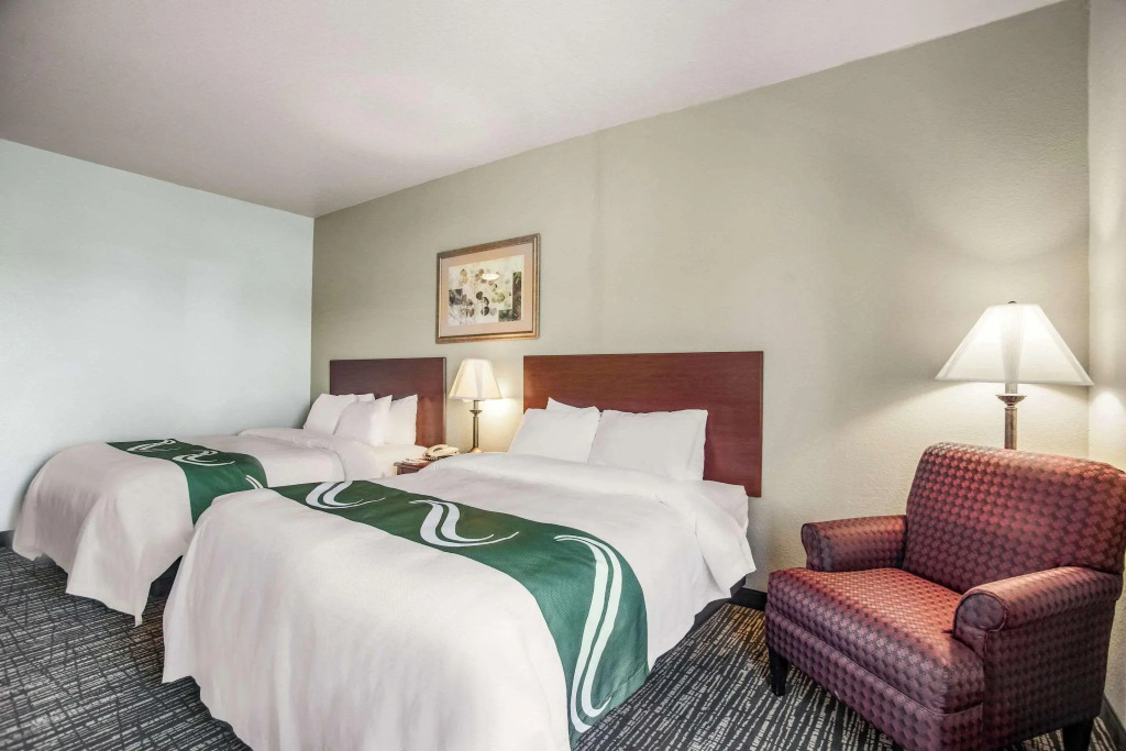 Quality Inn Parsons North