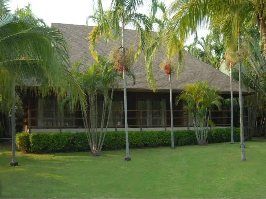 Victory Park Golf & Country Club(วิคตอรี่ พาร์ค กอล์ฟ แอนด์ คันทรี คลับ)