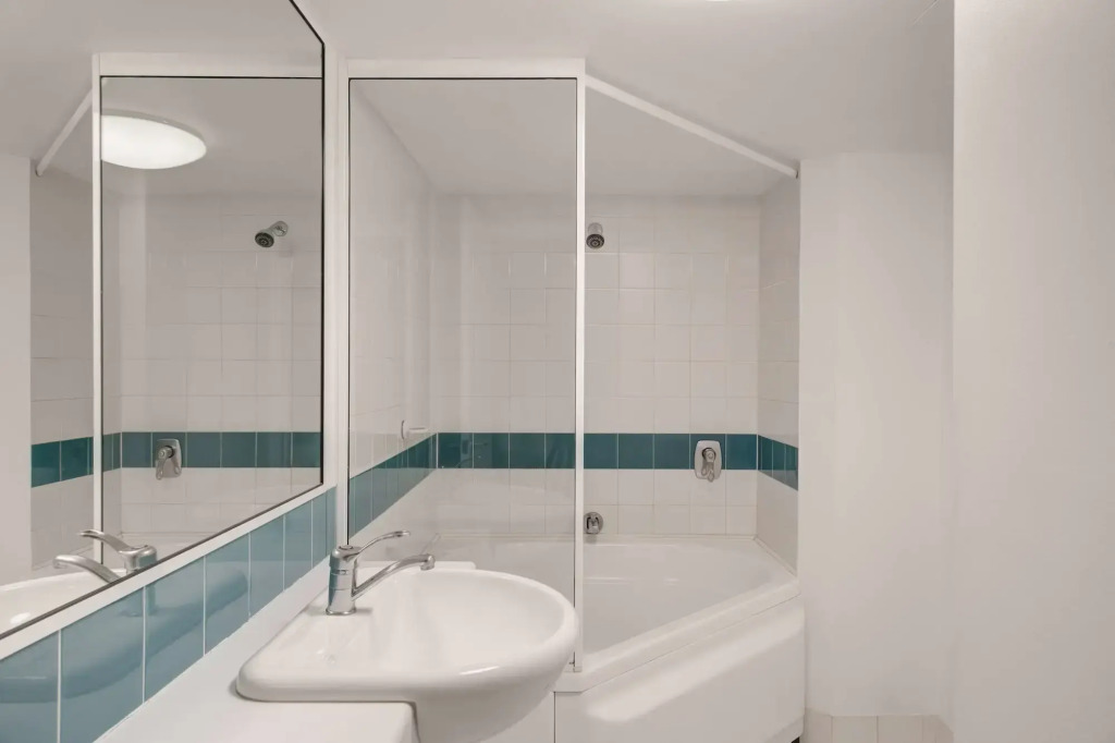 Adina Serviced Apartments Canberra James Court