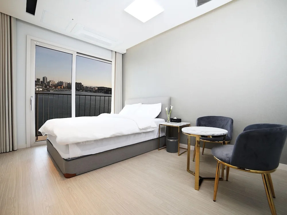 Sota Suite Sokcho Worldstate