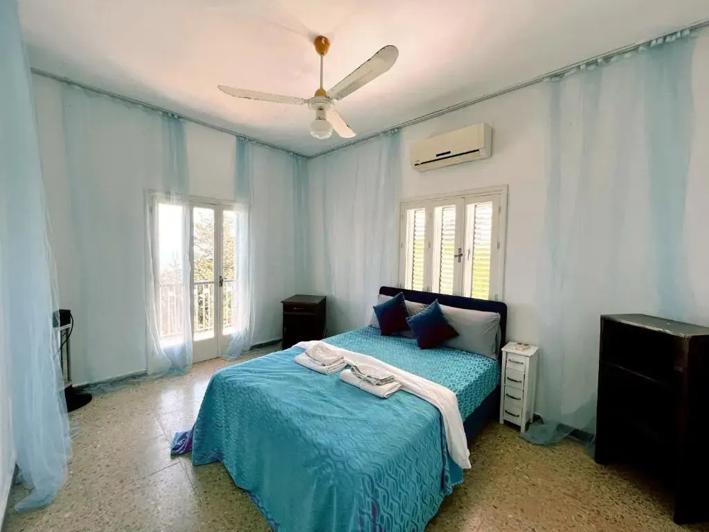 Sea View Spacious Private Villa in Lapta