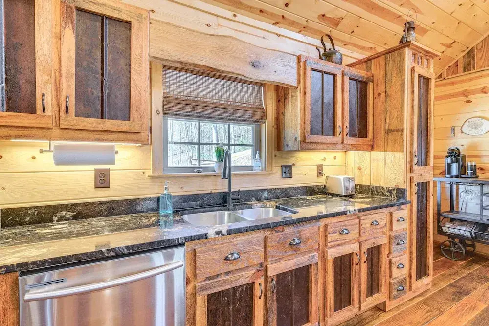 Hot Tub + Fire Pit: Dog-Friendly Cabin in Murphy
