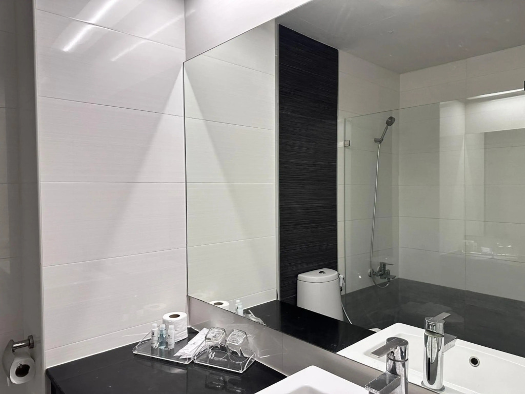 Crystal Suites Suvarnbhumi Airport