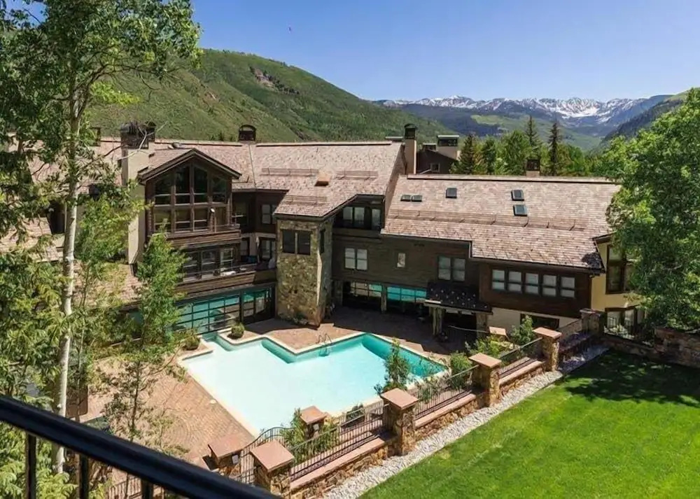 Northwoods Condo Private Ski-In Ski-Out Access to Vail Mountain by RedAwning