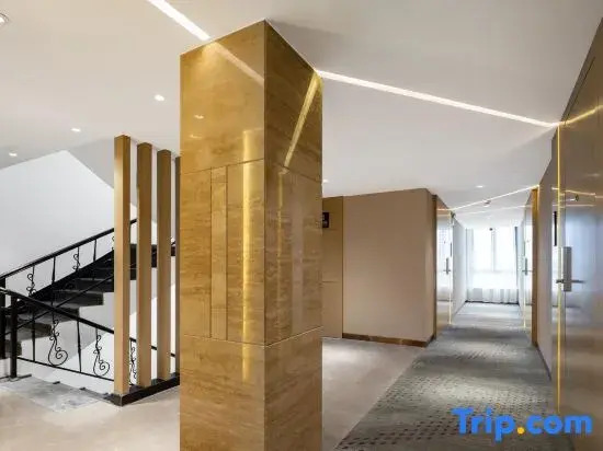 Lavande Hotel Sanya Hexi Road duty-free Shopping Park store