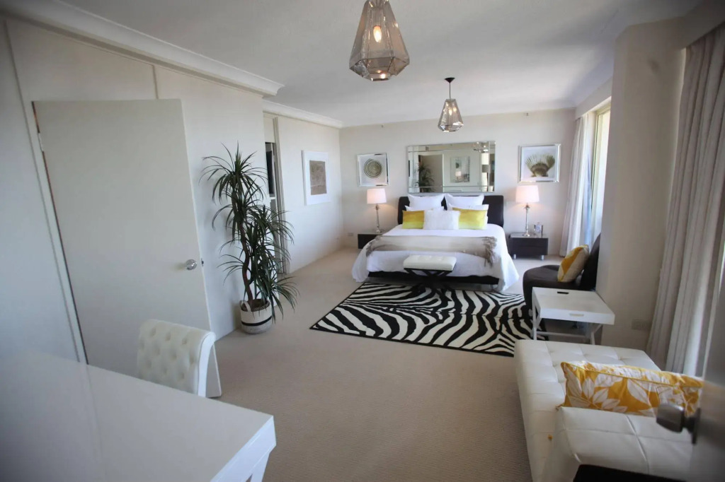 Gold Coast Amor'e Luxury Sub Penthouse