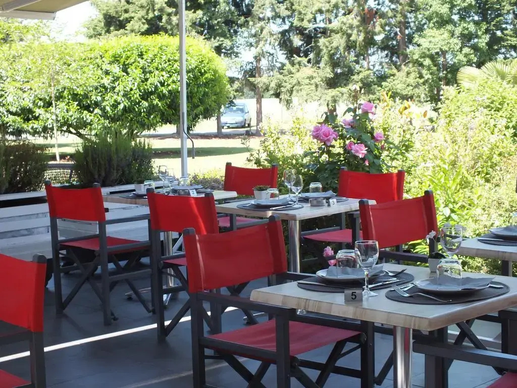 Logis Hotel Restaurant Le Jardin Délice