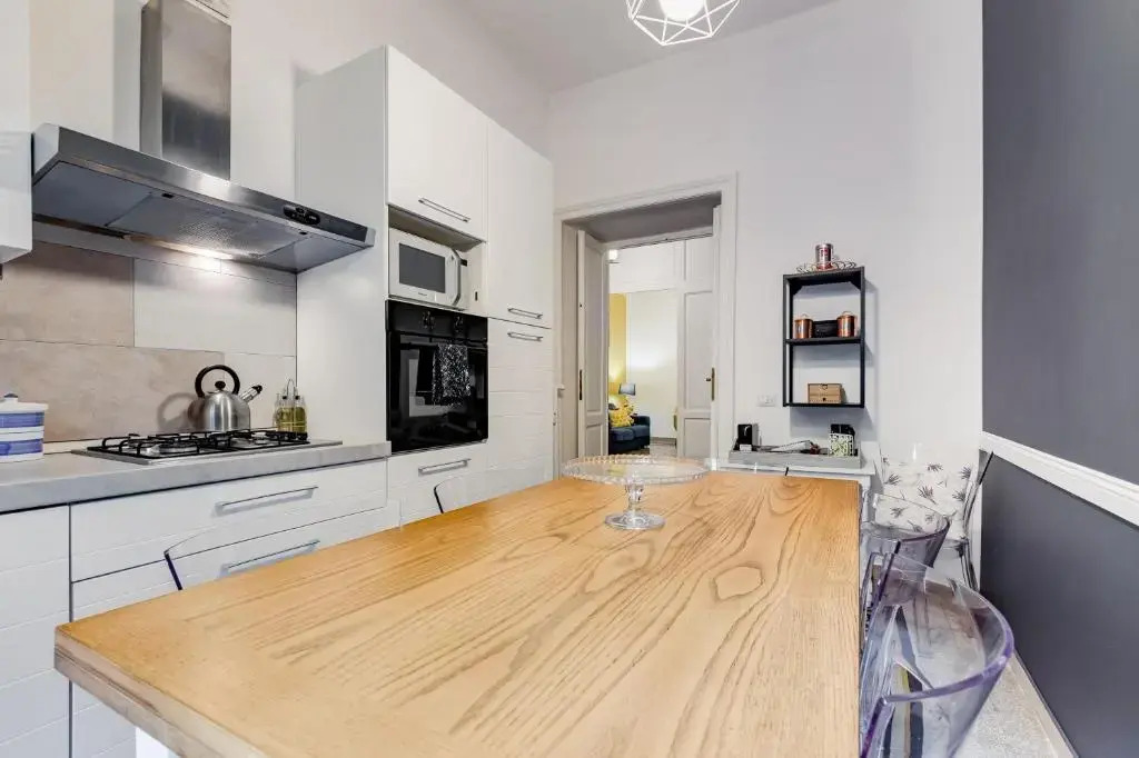 BDC - Residenza Valadier 3-Bdr and 3 bathrooms apt