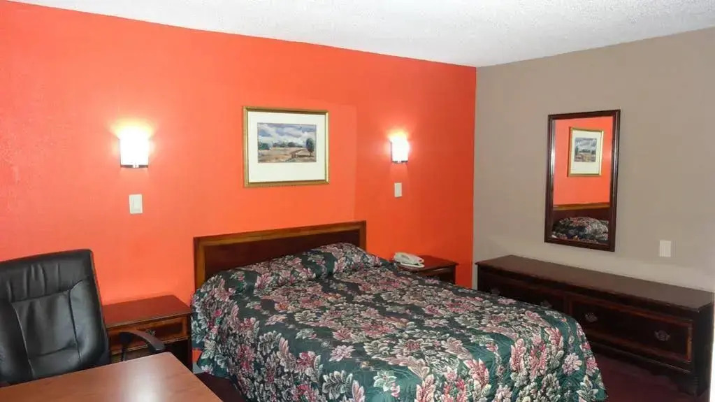 Country Club Motel