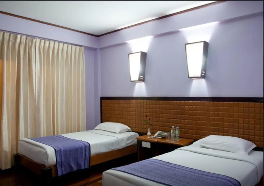 Hotel Zwekabin