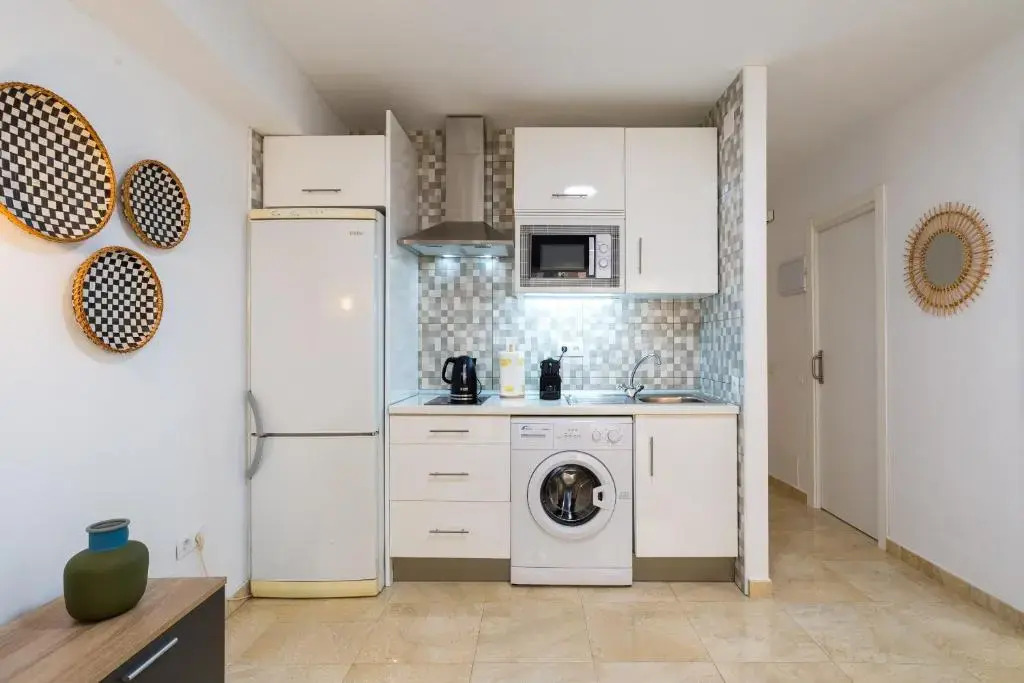 MP5-Just Renovated Apartment Right on the Beach
