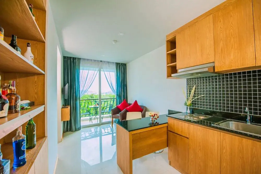 Grand Nai Harn Suites