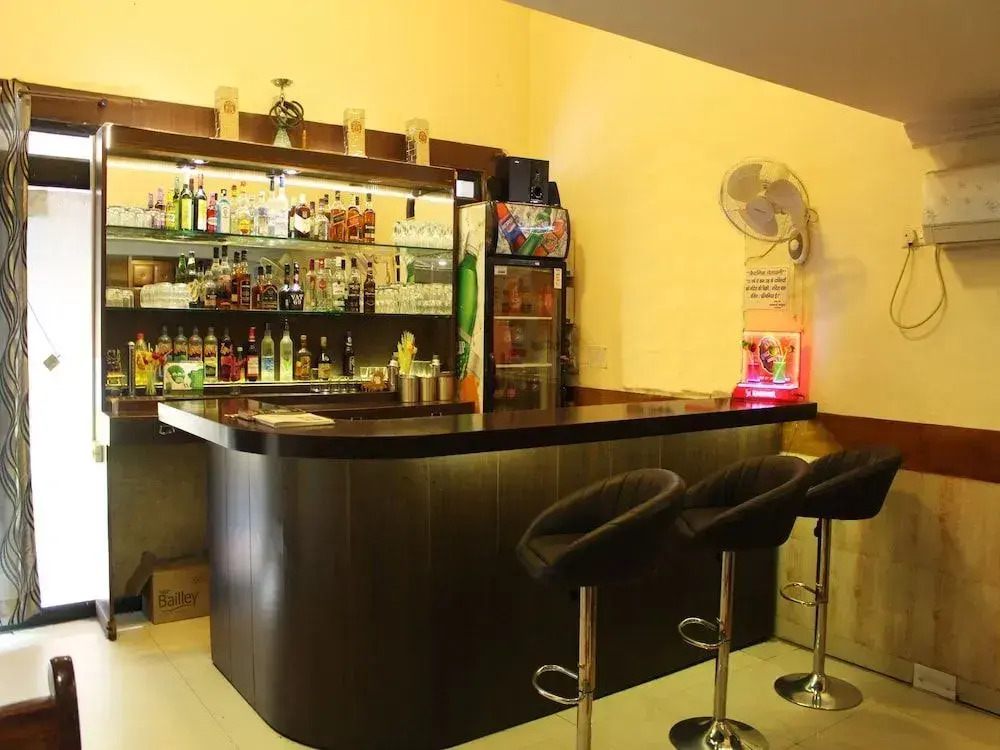 Chutney Merry Hotel