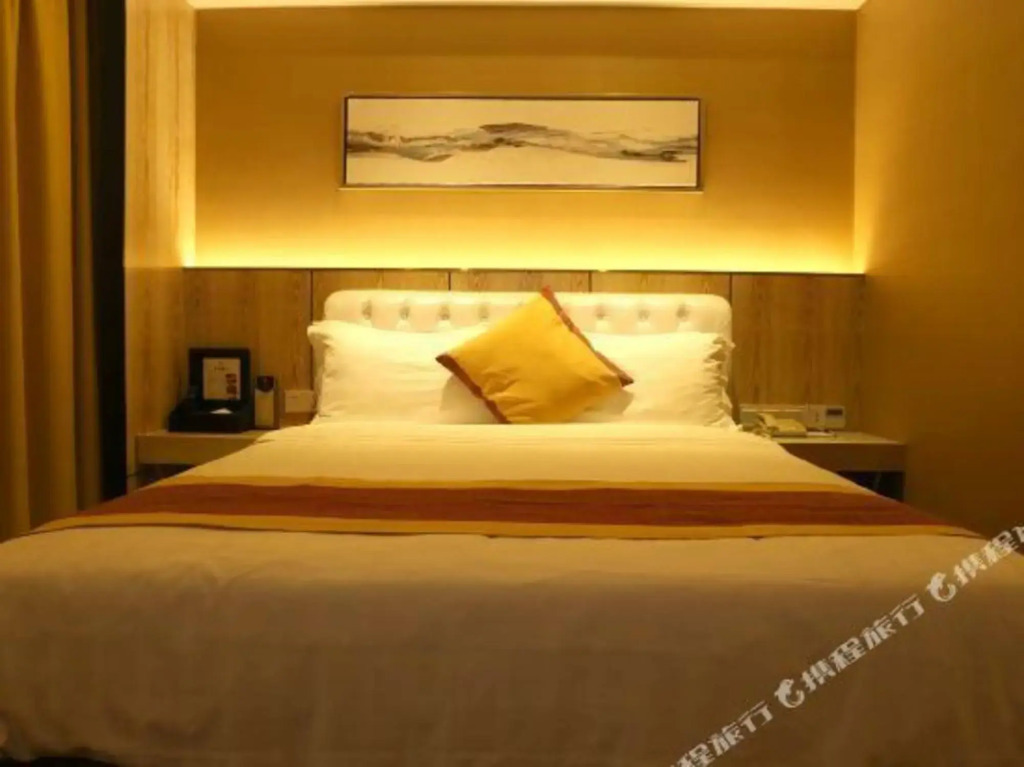 Sky Mall Hotel