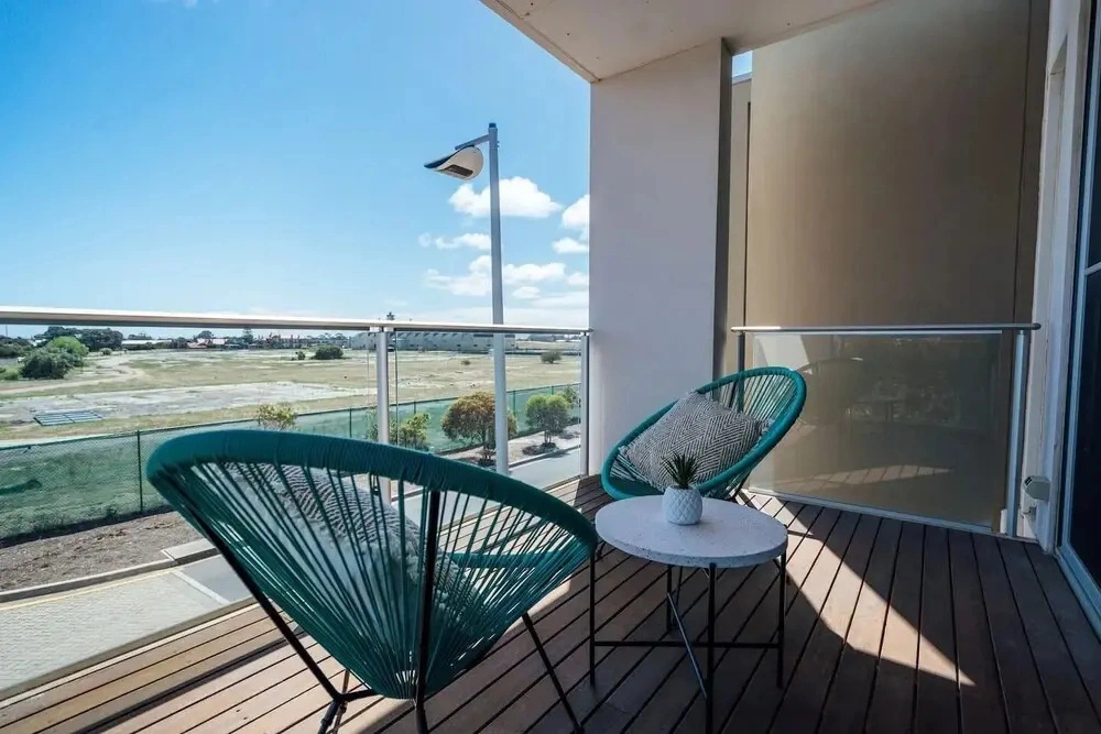The Cove @ New Port-Pool - Spa - Sauna - Gym & More
