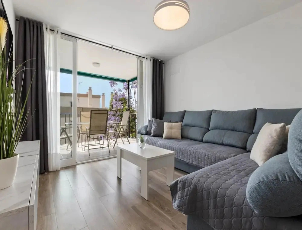 Apartment With Terrace Near the Sea