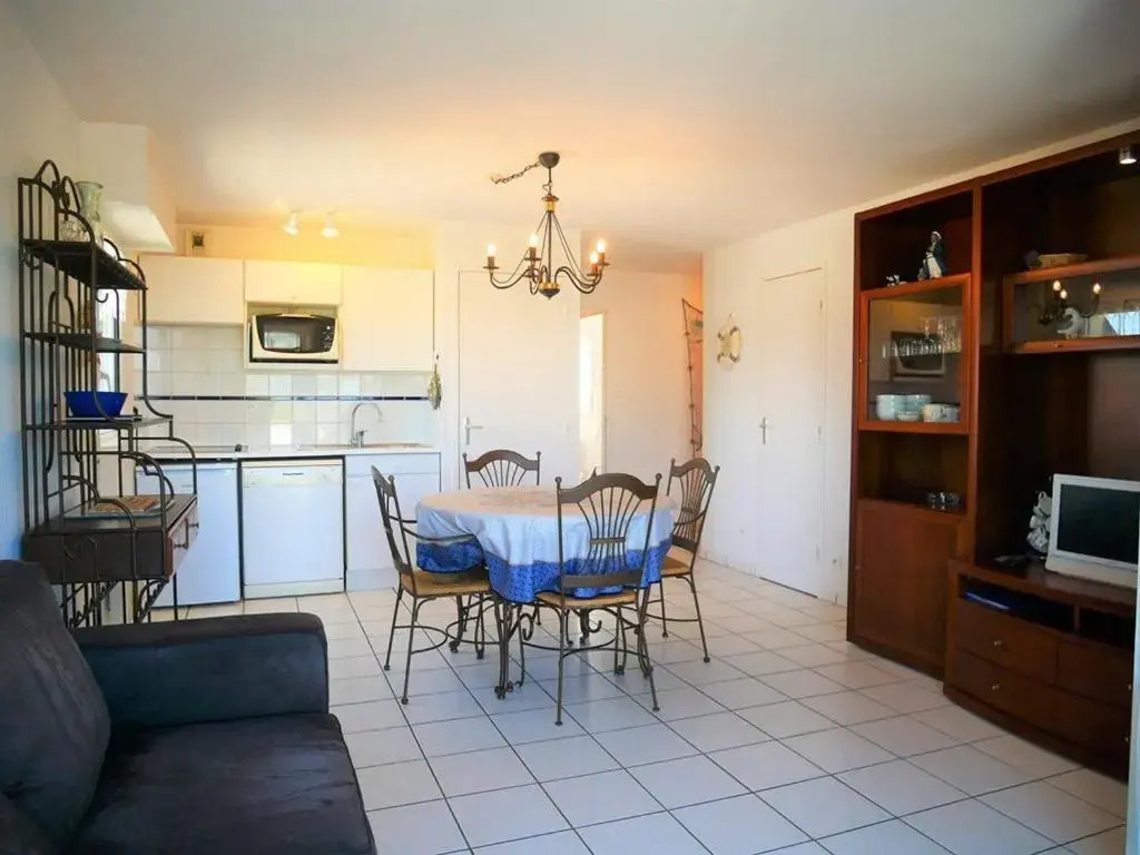 Appartement Quiberon, 3 Pièces, 4 Personnes - Fr-1-478-126