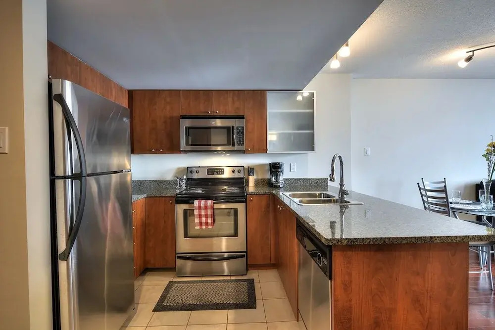 1-Bedroom Convention Center Old Port