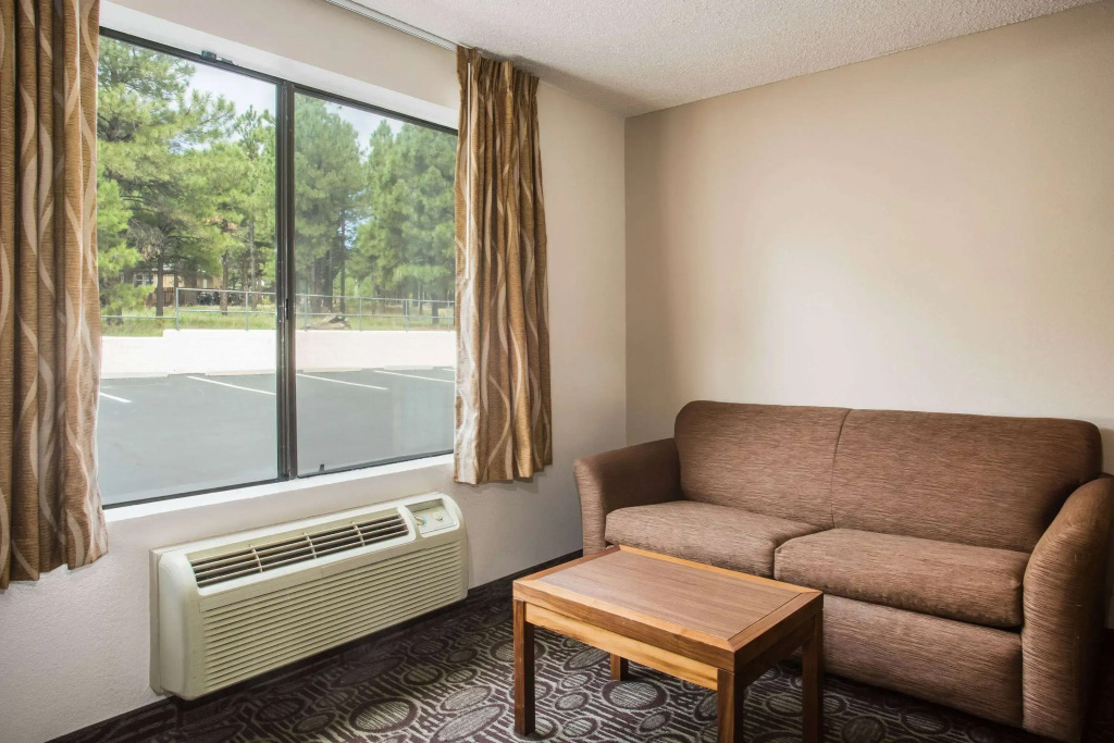 Super 8 by Wyndham Flagstaff
