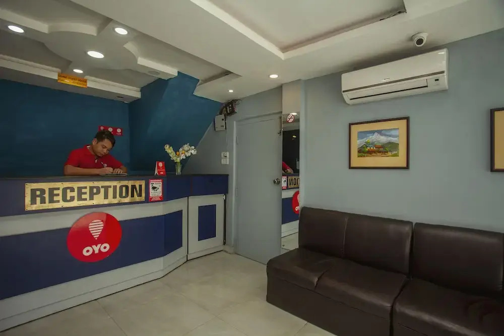 OYO 168 Divine Guest House