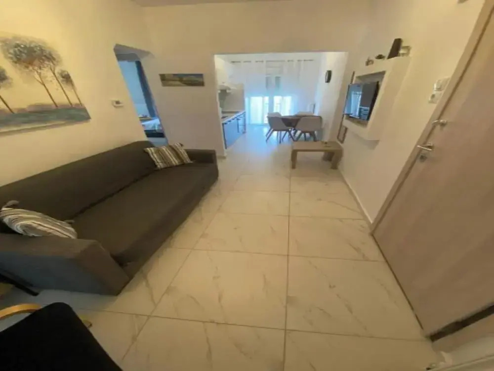 Cozy Apartment With two Bedrooms With a sea View