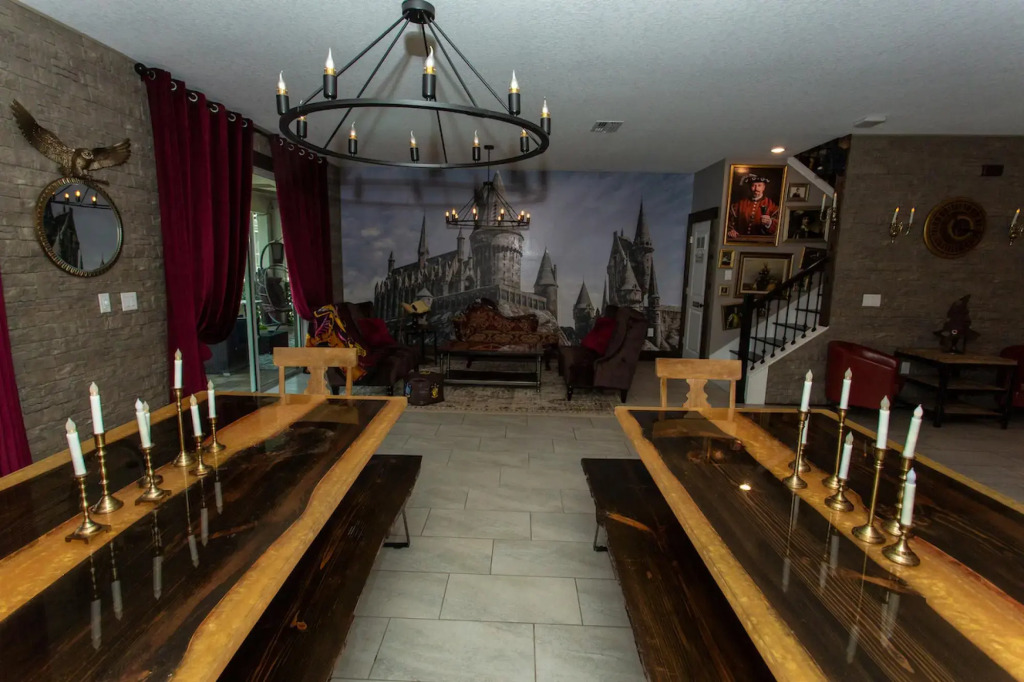Magical Muggle Mansion Pool Spa Sleeps 23