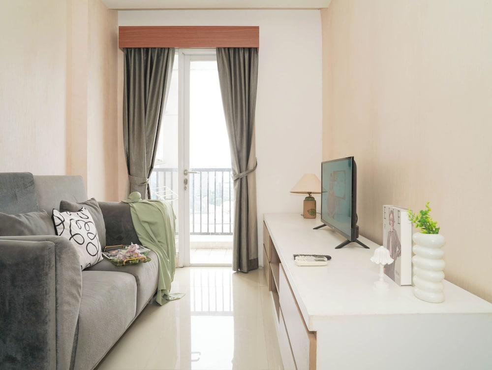 Good Location 1Br At Apartment Signature Park Grande