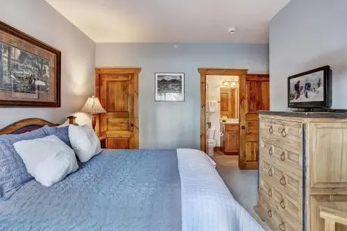 Amber Sky - Ski-In/Ski-Out Apartment