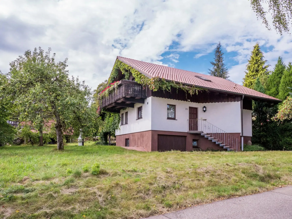 Cozy Holiday Home in Loßburg near Ski Area